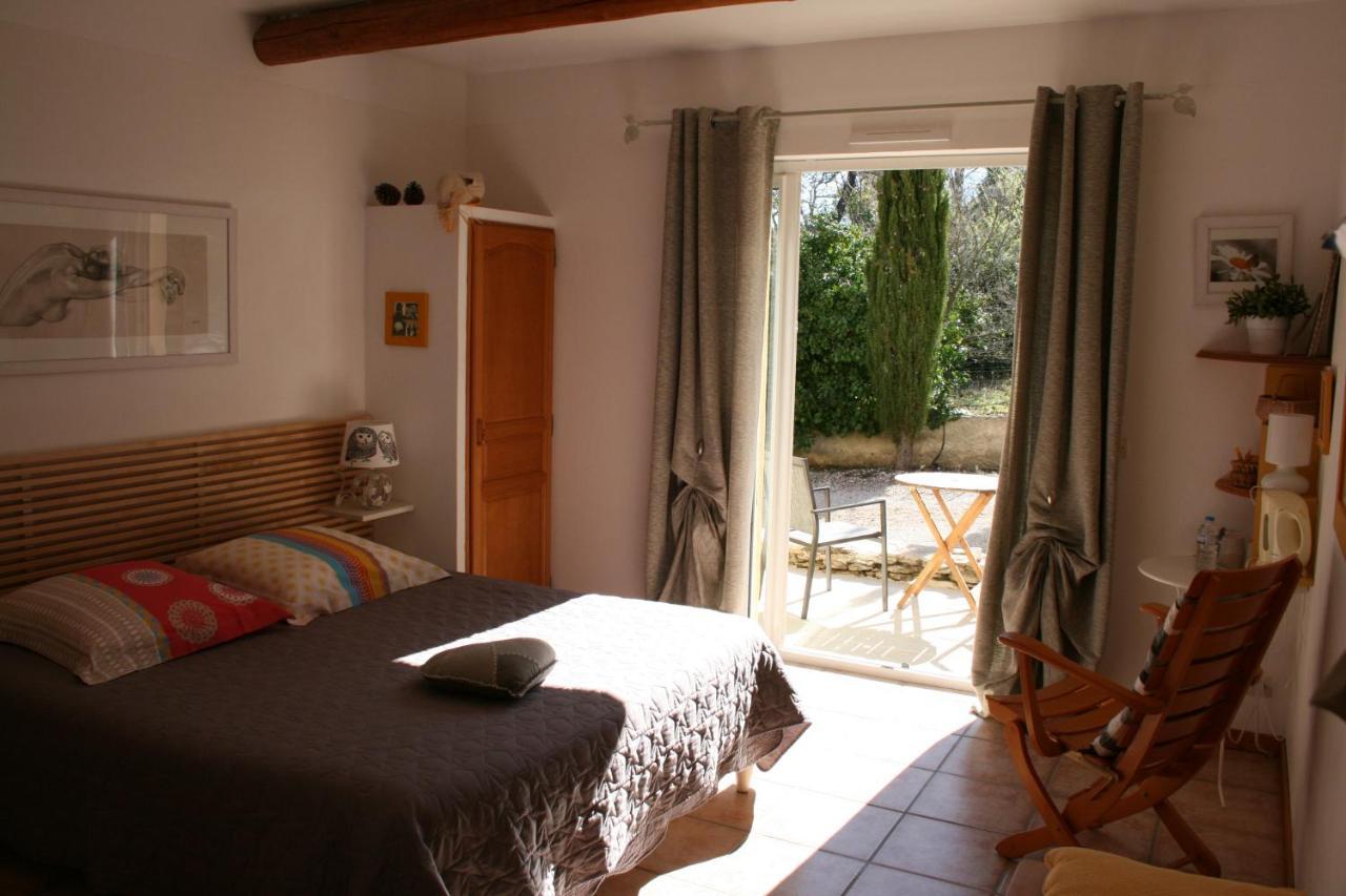 Le Mas Des Pierres Blanches Bed & Breakfast Venasque Luaran gambar